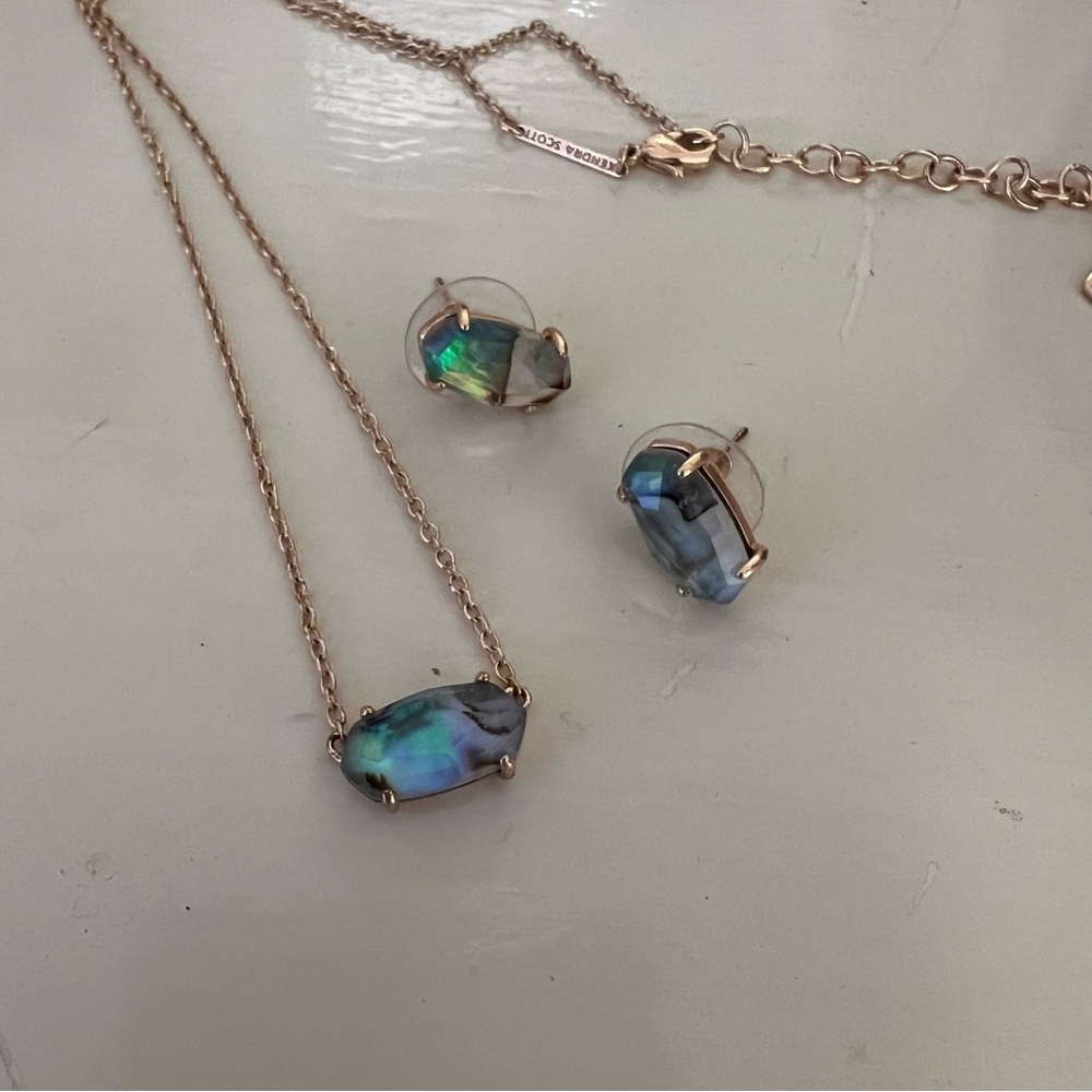 Kendra Scott Ever necklace & earrings - Abalone
